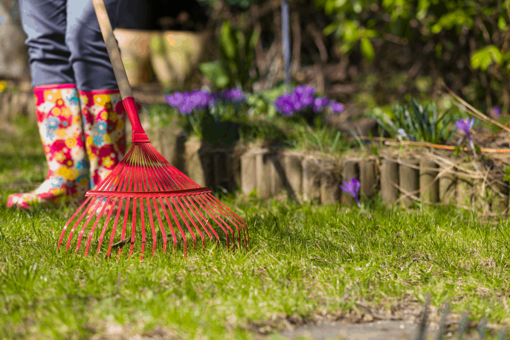 yardworkshutterstock 1006022197 1